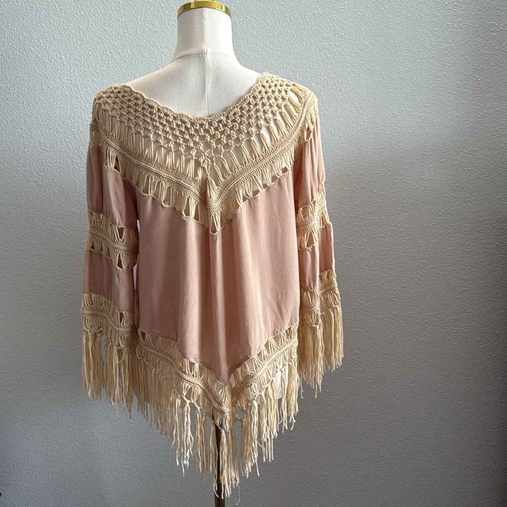 Umgee Tan Crochet Fringe Boho Top Size Medium - Picture 3 of 11